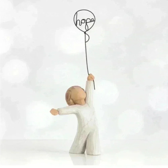 Willow Tree Other - NEW IN BOX - Willow Tree Hope
Hope lifts us up!